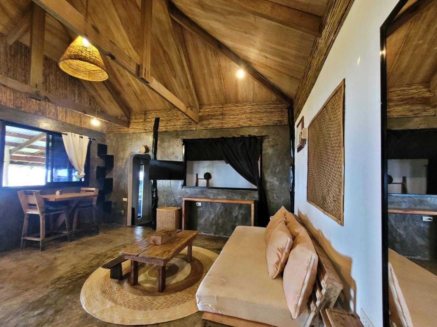 Tarzan'S House Hotel General Luna  Eksteriør billede